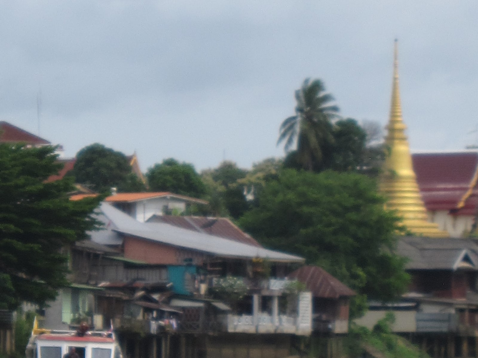 Chanthaburi Travel Guide: Riverfront History, Orchards, and the Coast