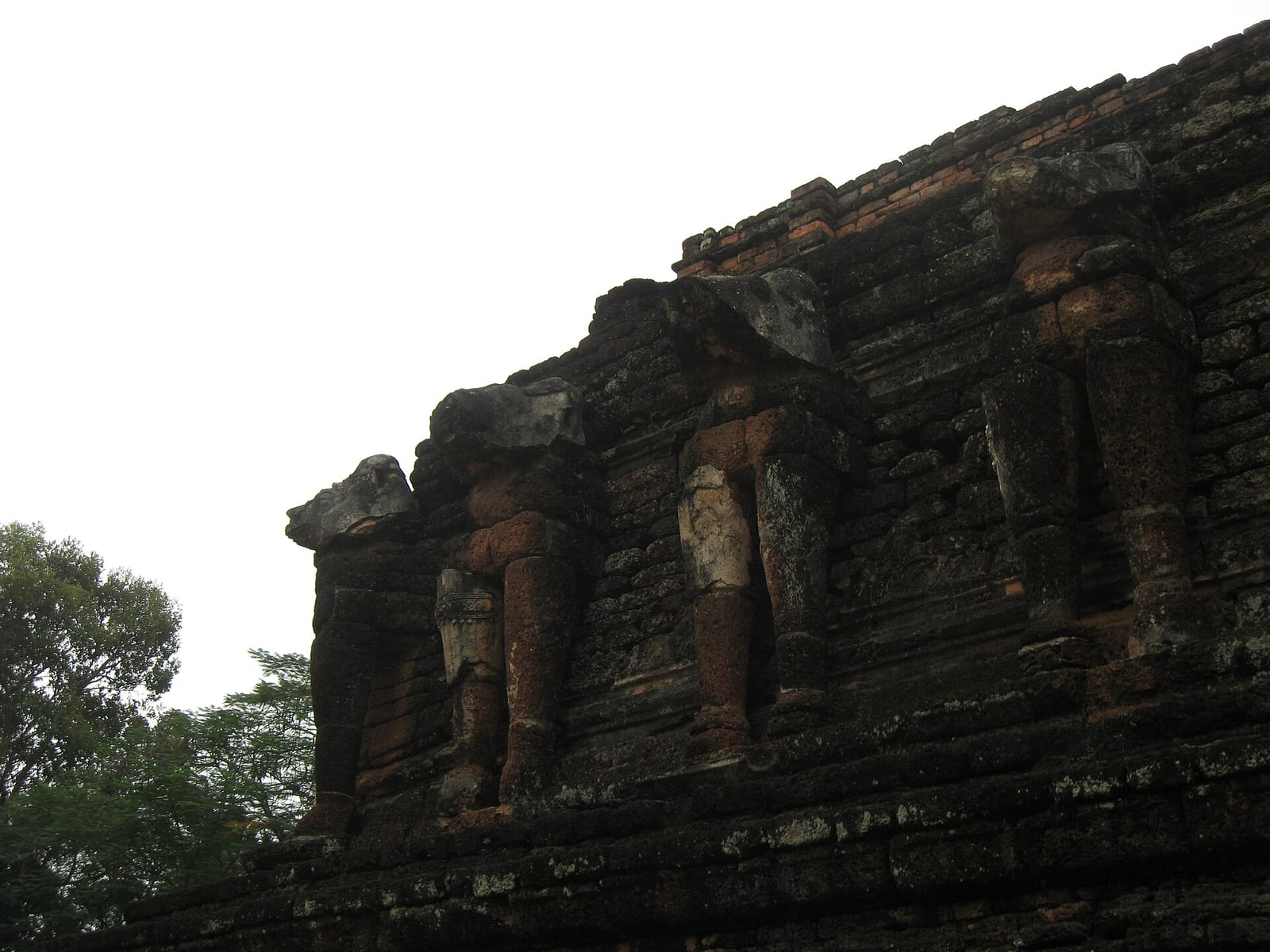 Kamphaeng Phet Travel Guide: Historic Parks Without Rushing the Ruins
